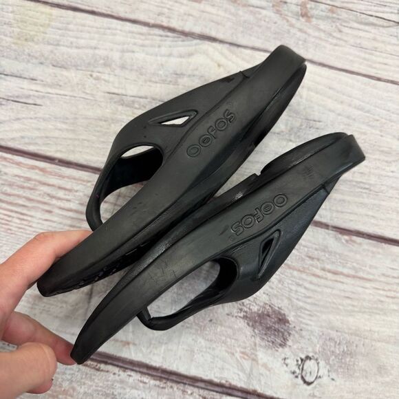 OOFOS womens Unisex Ooriginal Thong Flip-flop EU 41 Men’s 8 Women’s 10 Black - Picture 2 of 7